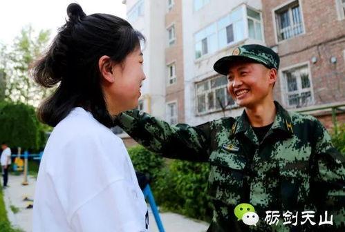 微笑爆料退役军人视频,致敬英雄的感人瞬间