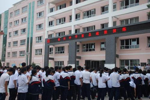 衡安中学爆料事件视频最新,揭秘校园内幕,真相令人震惊! 第2张 衡安中学爆料事件视频最新,揭秘校园内幕,真相令人震惊! 第2张