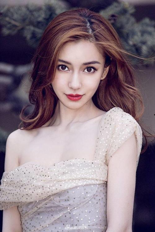 女明星独家爆料模板视频,揭秘娱乐圈背后的惊人真相! 第2张 女明星独家爆料模板视频,揭秘娱乐圈背后的惊人真相! 第2张