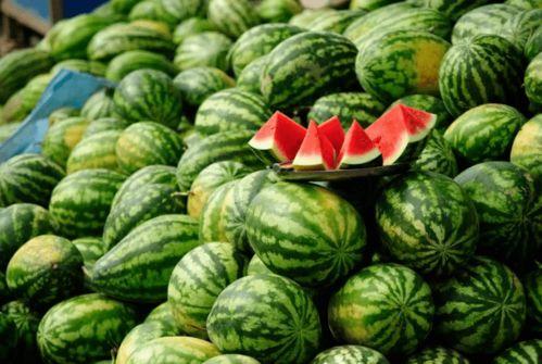 马来西亚网红爆料吃瓜,揭秘幕后真相  第3张