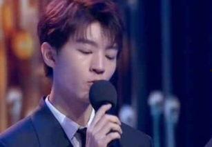 易烊千玺爆料辟谣视频大全,揭秘爆料辟谣视频真相大盘点