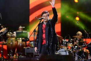 谭咏麟东方卫视最新爆料,揭秘音乐人生新篇章 第2张 谭咏麟东方卫视最新爆料,揭秘音乐人生新篇章 第2张